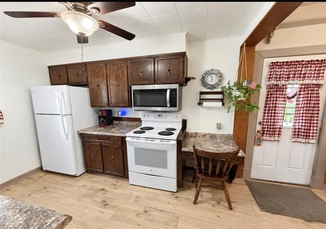 Photo 4 of Single family home for sale at 9 N Mill St Ext, Menallen Twp, PA 15468 | MLS# 1773615 | Listing updated on 2026-09-09