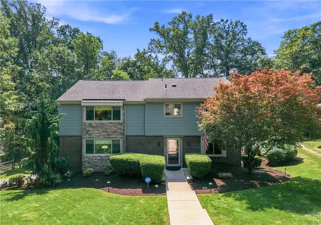 Photo 1 of Single family home for sale at 1364 Hillsdale Dr, Monroeville, PA 15146 | MLS# 1773330 | Listing updated on 2026-09-13