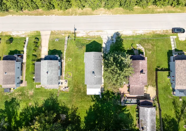 Photo 3 of Single family home for sale at 2869 Hemlock St, Bethel Park, PA 15102 | MLS# 1773639 | Listing updated on 2026-10-04