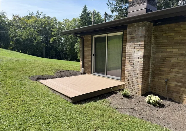 Photo 3 of Single family home for sale at 311 Whitetail Ln, Hempfield Twp, PA 15601 | MLS# 1773635 | Listing updated on 2026-09-09