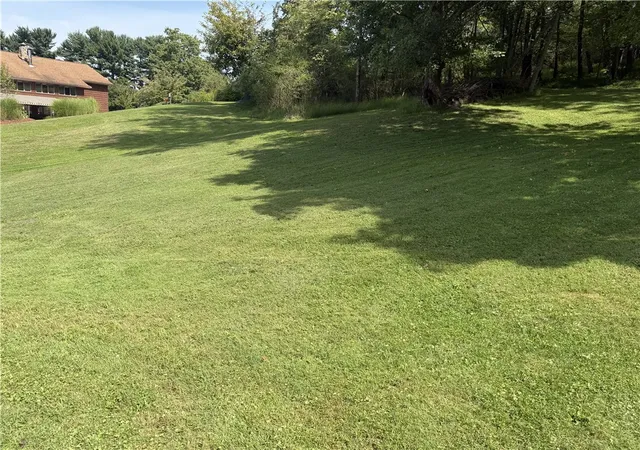 Photo 4 of Single family home for sale at 311 Whitetail Ln, Hempfield Twp, PA 15601 | MLS# 1773635 | Listing updated on 2026-09-09