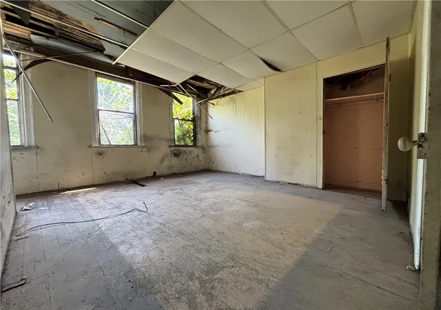 Photo 4 of Single family home for sale at 921 S Side Ave, Spring Hill, PA 15212 | MLS# 1773654 | Listing updated on 2026-09-09