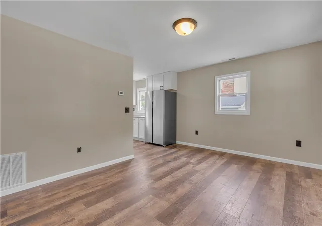 Photo 2 of Single family home for sale at 1022 Summit Ave, Monaca, PA 15061 | MLS# 1773502 | Listing updated on 2026-09-15