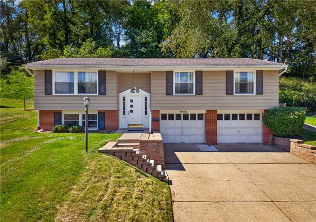 Photo 1 of Single family home for sale at 5936 Dublin Rd, Bethel Park, PA 15102 | MLS# 1773567 | Listing updated on 2026-10-04