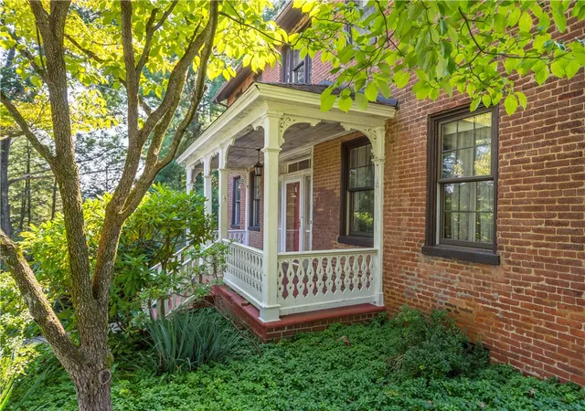 Photo 2 of Single family home for sale at 2430 Southvue Dr, Upper St Clair, PA 15241 | MLS# 1773135 | Listing updated on 2026-09-17