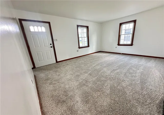 Photo 3 of Single family home for sale at 606 S 5th Street, Youngwood, PA 15697 | MLS# 1773687 | Listing updated on 2026-09-20