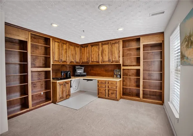 Photo 4 of Townhouse for sale at 2007 Overlook Ct, North Strabane, PA 15317 | MLS# 1773610 | Listing updated on 2026-10-04