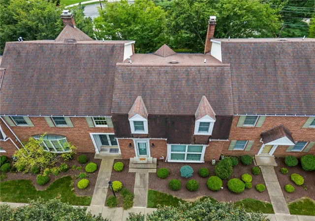 Photo 1 of Townhouse for sale at 103 Bayberry Ct, Peters Twp, PA 15317 | MLS# 1773636 | Listing updated on 2026-10-04