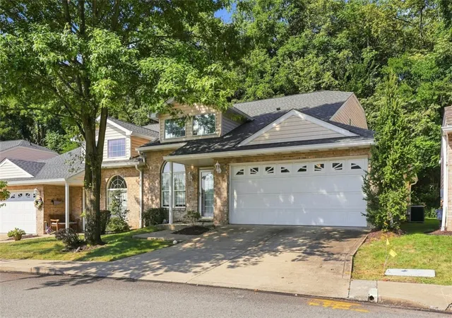 Photo 2 of Single family home for sale at 540 Newport Dr, Penn Hills, PA 15235 | MLS# 1773528 | Listing updated on 2026-09-14