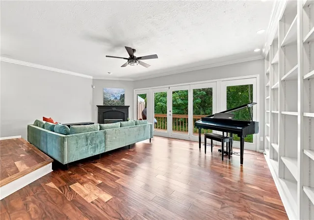 Photo 3 of Townhouse for sale at 1606 Stone Mansion Dr, Sewickley Hills Boro, PA 15143 | MLS# 1773477 | Listing updated on 2026-10-19