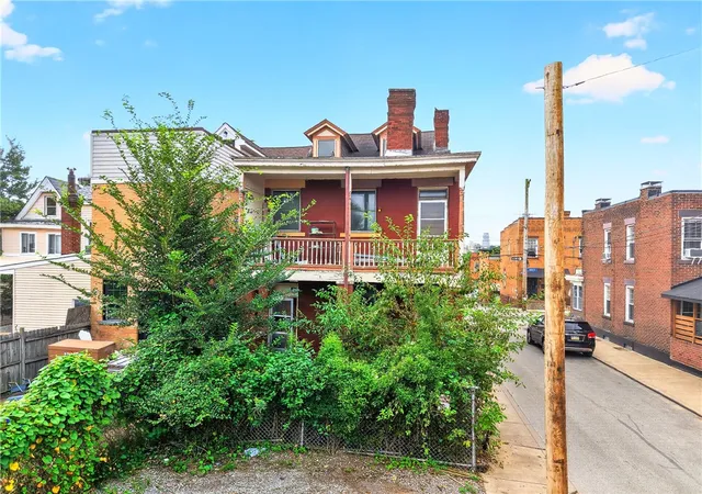 Photo 3 of Single family home for sale at 4053 Cabinet St, Bloomfield, PA 15224 | MLS# 1773588 | Listing updated on 2026-09-09