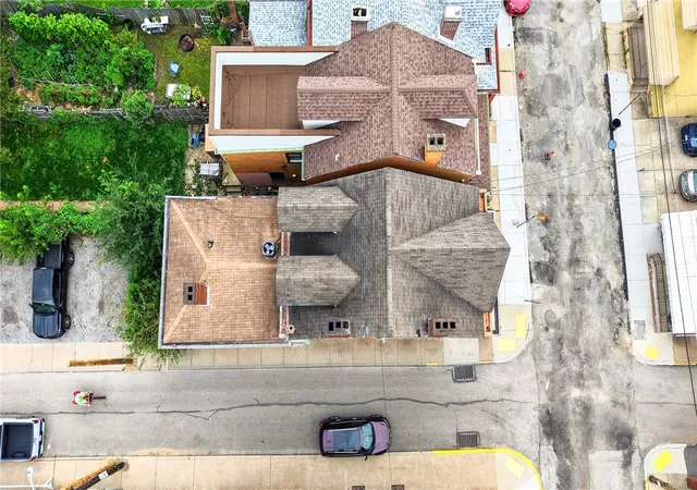 Photo 4 of Single family home for sale at 4053 Cabinet St, Bloomfield, PA 15224 | MLS# 1773588 | Listing updated on 2026-09-09