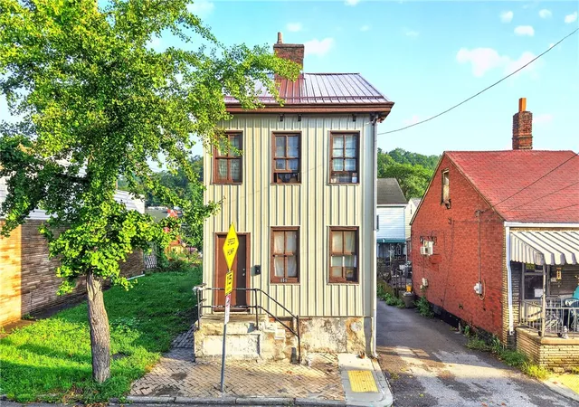 Photo 1 of Single family home for sale at 854 Suismon St, East Allegheny, PA 15212 | MLS# 1773547 | Listing updated on 2026-09-09