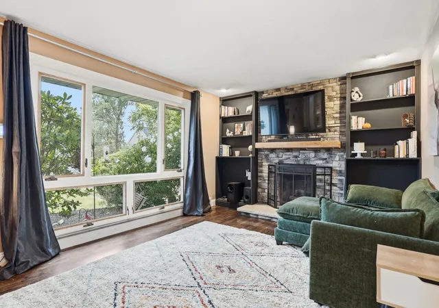 Photo 3 of Single family home for sale at 409 Aleta St, Shaler, PA 15215 | MLS# 1773737 | Listing updated on 2026-09-13