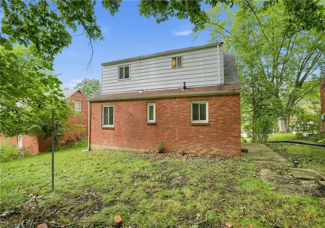 Photo 3 of Single family home for sale at 2840 Mckelvey Rd, Braddock Hills, PA 15221 | MLS# 1772658 | Listing updated on 2026-10-20