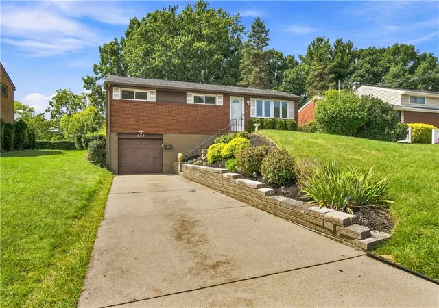 Photo 24 of Single family home for sale at 787 Lindsay Rd, Scott Twp, PA 15106 | MLS# 1773438 | Listing updated on 2026-09-09