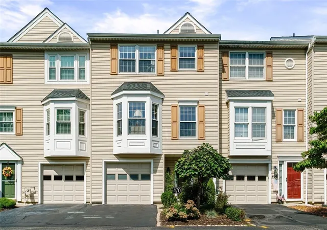 Photo 2 of Sale Pending at 470 Cherryhill Dr, Cecil, PA 15017 | MLS# 1773730 | Listing updated on 2026-09-13