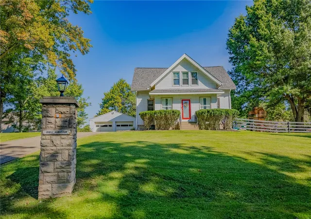 Photo 4 of Single family home for sale at 310 Almar Dr, Mc Candless, PA 15237 | MLS# 1773716 | Listing updated on 2026-09-12
