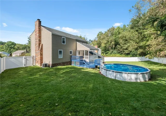 Photo 2 of Single family home for sale at 224 Lakeside Dr, Robinson Twp, PA 15136 | MLS# 1773600 | Listing updated on 2026-09-16