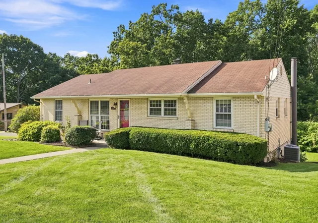 Photo 38 of Single family home for sale at 105 Louis Ct, Stowe Twp, PA 15136 | MLS# 1773758 | Listing updated on 2026-09-22