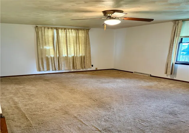 Photo 3 of Single family home for sale at 1107 Crest Ave, Charleroi Boro, PA 15022 | MLS# 1773761 | Listing updated on 2026-09-09