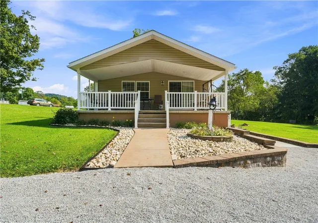 Photo 2 of Manufactured home for sale at 2148 Route 381, Cook Twp, PA 15677 | MLS# 1773405 | Listing updated on 2026-09-16