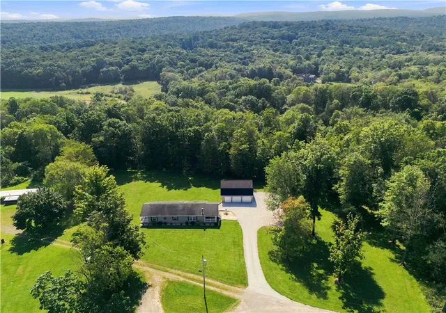 Photo 3 of Manufactured home for sale at 2148 Route 381, Cook Twp, PA 15677 | MLS# 1773405 | Listing updated on 2026-09-16