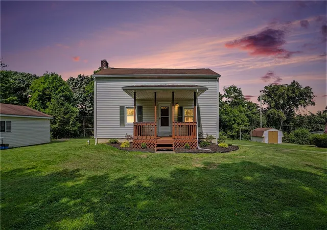 Photo 1 of Single family home for sale at 1478 Spring Run Rd Ext, Moon/crescent Twp, PA 15108 | MLS# 1773757 | Listing updated on 2026-09-12