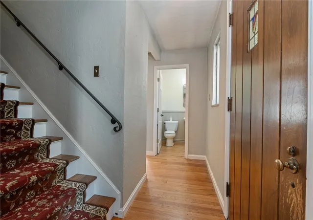 Photo 4 of Single family home for sale at 475 Salem Dr, Mt Lebanon, PA 15243 | MLS# 1773571 | Listing updated on 2026-09-16