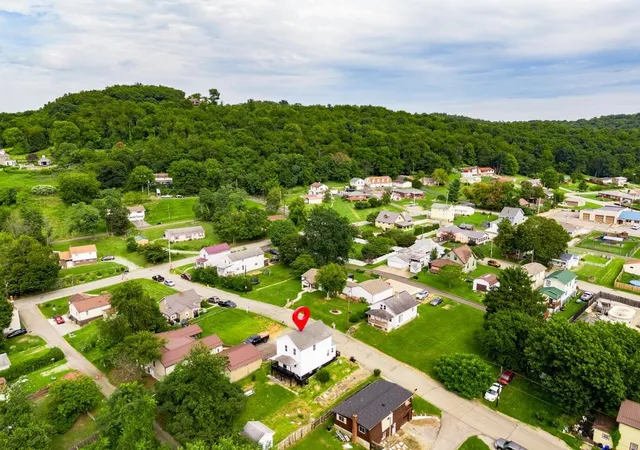 Photo 34 of Single family home for sale at 863 Walnut St, Rochester Twp, PA 15074 | MLS# 1773385 | Listing updated on 2026-09-12