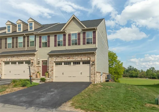 Photo 2 of Townhouse for sale at 4001 Saint Andrews Ct, Penn Twp, PA 15644 | MLS# 1773700 | Listing updated on 2026-09-12