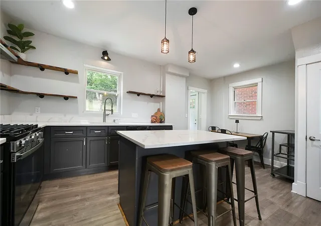 Photo 3 of Single family home for sale at 407 Ruxton, Mt Washington, PA 15211 | MLS# 1773782 | Listing updated on 2026-10-08