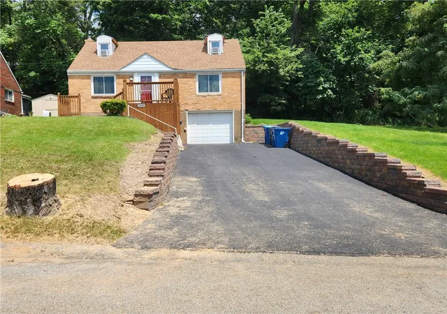 Photo 2 of Single family home for sale at 7857 Thon Dr, Penn Hills, PA 15147 | MLS# 1773657 | Listing updated on 2026-09-09