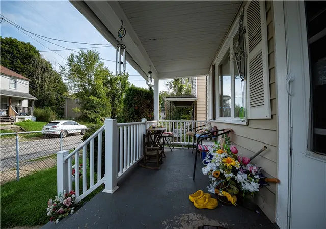 Photo 3 of Single family home for sale at 313 Spaulding St, Aliquippa, PA 15001 | MLS# 1773789 | Listing updated on 2026-09-10