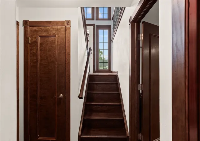 Photo 3 of Single family home for sale at 114 Kuchinic St, Peters Twp, PA 15367 | MLS# 1773371 | Listing updated on 2026-09-14