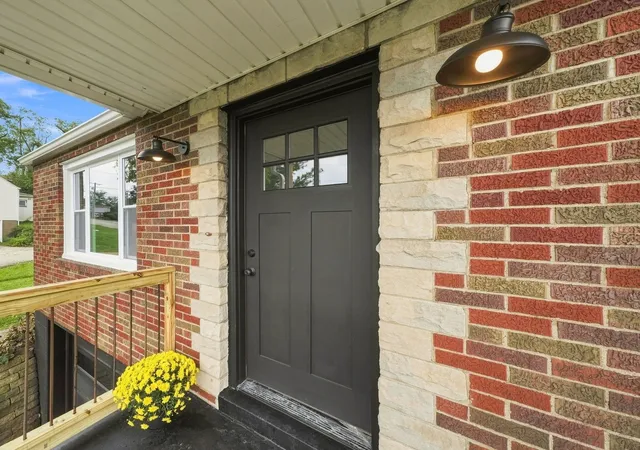 Photo 2 of Single family home for sale at 2060 State Rte 130, Penn Twp, PA 15644 | MLS# 1773800 | Listing updated on 2026-09-13
