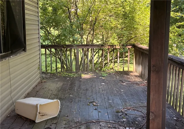 Photo 2 of Sale Pending at 1073 Baileys Run Rd, Frazer, PA 15084 | MLS# 1773482 | Listing updated on 2026-09-14
