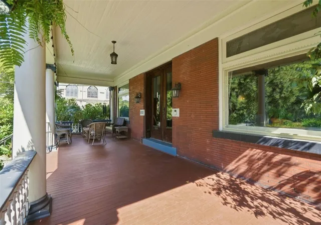 Photo 3 of Sale Pending at 5901 Hampton St, Highland Park, PA 15206 | MLS# 1773815 | Listing updated on 2026-09-10