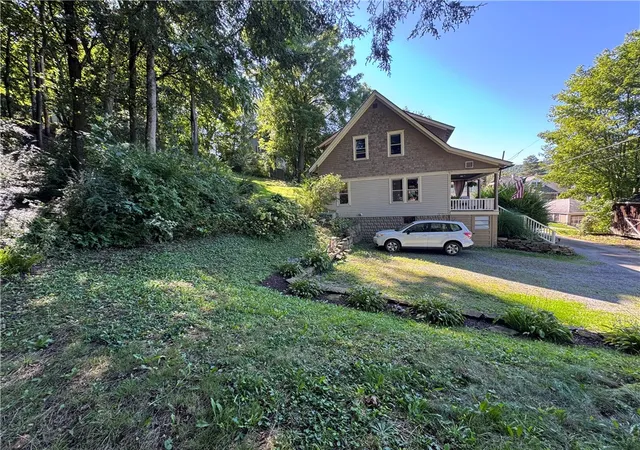 Photo 25 of Single family home for sale at 203 East 5th Aly, Oil City, PA 16301 | MLS# 1773818 | Listing updated on 2026-09-30