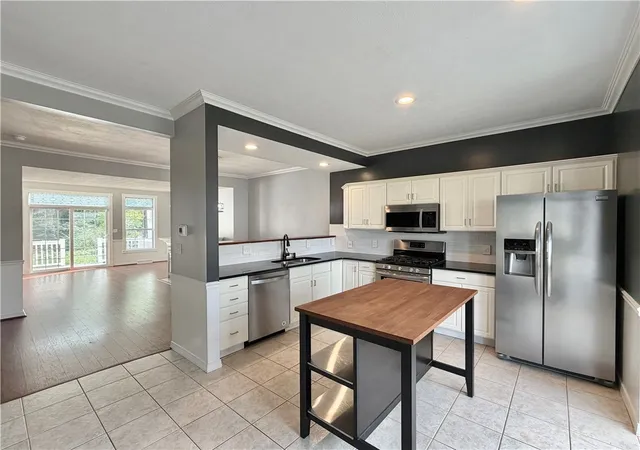 Photo 3 of Townhouse for sale at 702 Beech St, Richland, PA 15044 | MLS# 1773805 | Listing updated on 2026-09-11