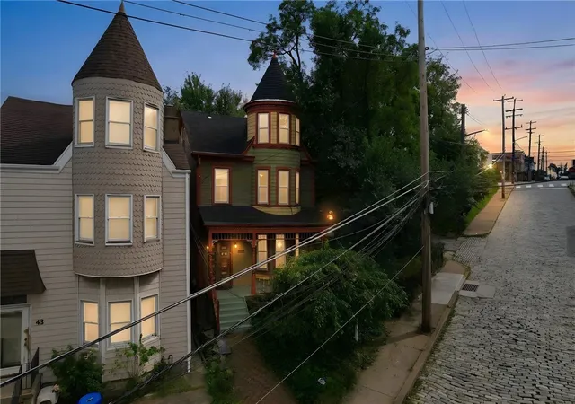 Single family home for sale at 45 Wyoming St, Mt Washington, PA 15211 | MLS# 1773609