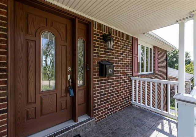 Photo 3 of Sale Pending at 408 Middlesex Rd, Elizabeth Twp/boro, PA 15135 | MLS# 1773328 | Listing updated on 2026-10-02