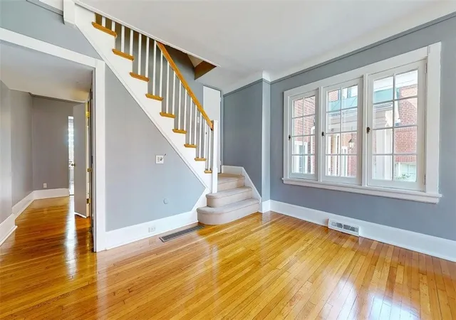 Photo 3 of Townhouse for sale at 930 Bellefonte St, Shadyside, PA 15232 | MLS# 1773821 | Listing updated on 2026-09-12
