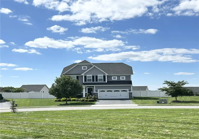 Photo 3 of Single family home for sale at 104 Riviera Dr, Ross Twp, PA 15229 | MLS# 1773826 | Listing updated on 2026-10-06