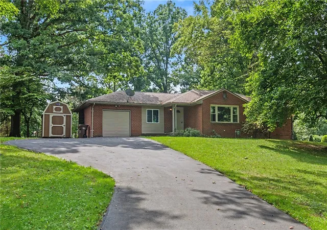 Single family home for sale at 4100 Stewart Dr, South Pymatuning Twp, PA 16150 | MLS# 1773308