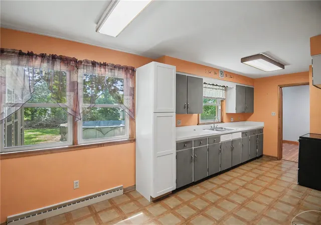 Photo 4 of Single family home for sale at 4100 Stewart Dr, South Pymatuning Twp, PA 16150 | MLS# 1773308 | Listing updated on 2026-09-10