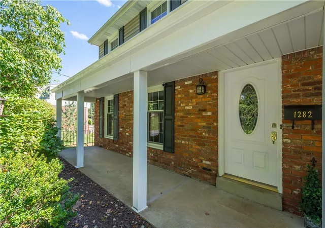 Photo 3 of Sale Pending at 1282 Old Meadow Rd, Upper St Clair, PA 15241 | MLS# 1773622 | Listing updated on 2026-10-21