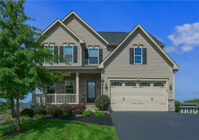 Photo 1 of Single family home for sale at 353 Park Edge Dr, Findlay Twp, PA 15026 | MLS# 1773795 | Listing updated on 2026-09-14