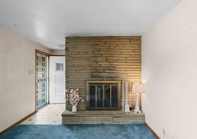 Photo 3 of Single family home for sale at 211 Halsey Dr, Mc Keesport, PA 15132 | MLS# 1773846 | Listing updated on 2026-10-13