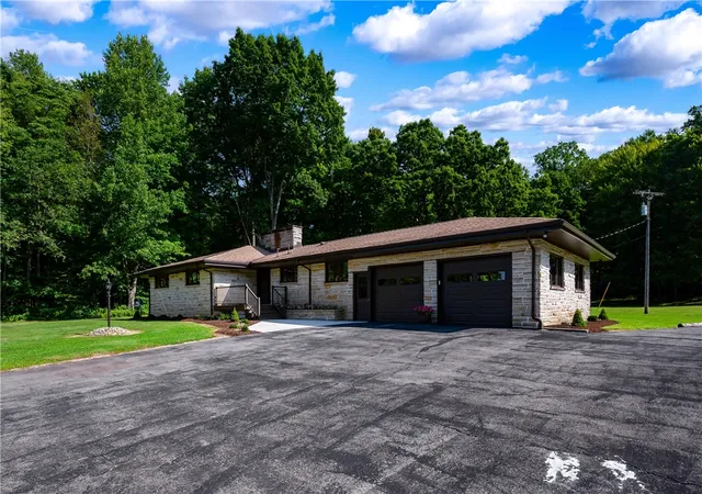 Photo 2 of Sale Pending at 680 N Stone Base Rd, E Lackawannock Twp, PA 16137 | MLS# 1773827 | Listing updated on 2026-09-12